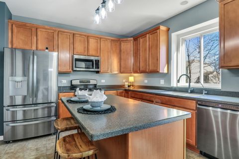 Tiny photo for 1042 Sanderling Court, Antioch, IL 60002 (MLS # 12560048)