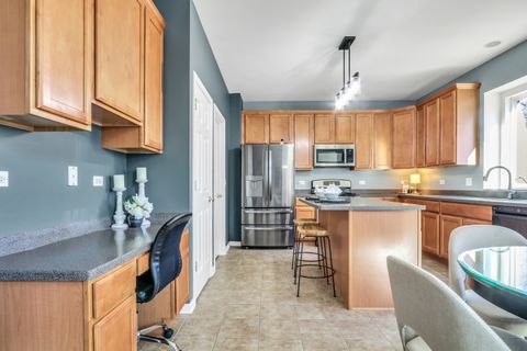 Tiny photo for 1042 Sanderling Court, Antioch, IL 60002 (MLS # 12560048)