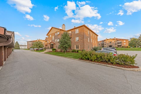 Tiny photo for 6419 Oak Forest Avenue #1N, Tinley Park, IL 60477 (MLS # 12776880)