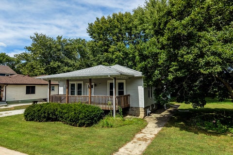 Tiny photo for 472 E Cherry Street, Watseka, IL 60970 (MLS # 12757514)