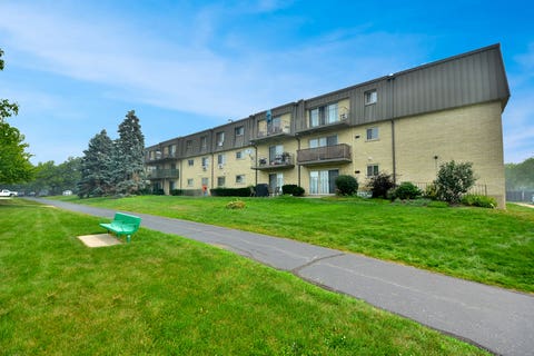 Tiny photo for 575 FAIRWAY VIEW Drive #3H, Wheeling, IL 60090 (MLS # 12707429)
