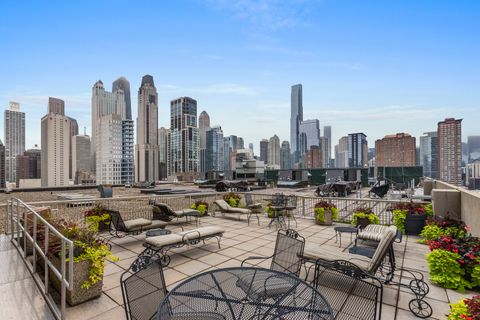 Tiny photo for 111 W MAPLE Street #2210, Chicago, IL 60610 (MLS # 12559716)