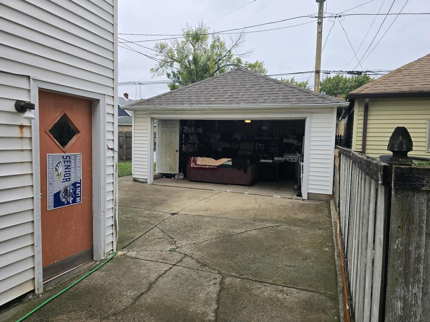 5738 W Windsor Avenue