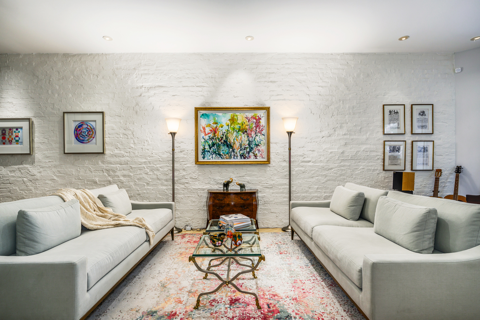 2729 N Hampden Court