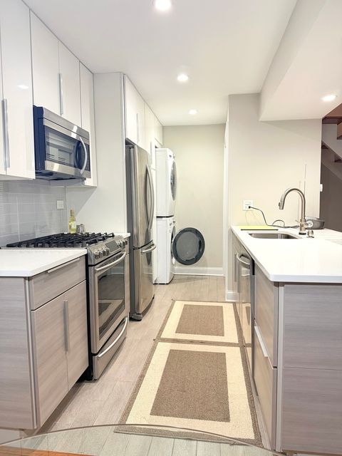 Tiny photo for 618 E Old Willow Road #183-B, Prospect Heights, IL 60070 (MLS # 12607519)