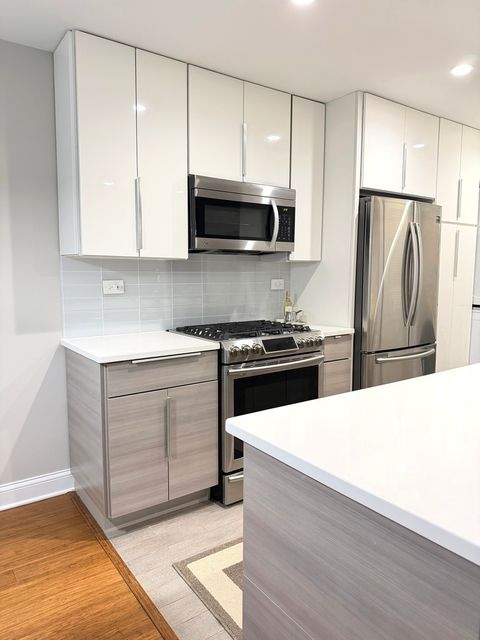 Tiny photo for 618 E Old Willow Road #183-B, Prospect Heights, IL 60070 (MLS # 12607519)