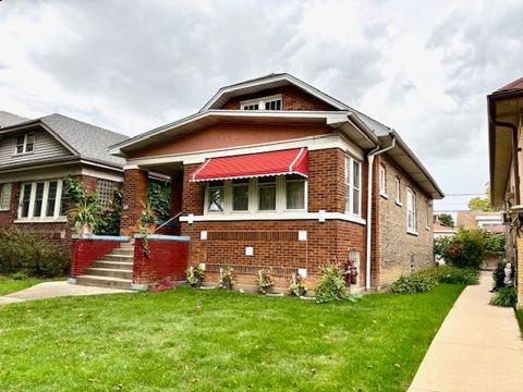 Photo of 3630 N Bernard Street, Chicago, IL 60618 (MLS # 12502597)