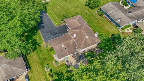 Tiny photo for 163 S Circle Avenue, Bloomingdale, IL 60108 (MLS # 12702090)