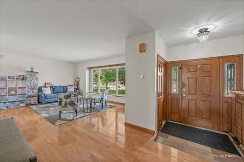 Tiny photo for 163 S Circle Avenue, Bloomingdale, IL 60108 (MLS # 12702090)