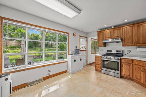 Tiny photo for 163 S Circle Avenue, Bloomingdale, IL 60108 (MLS # 12702090)