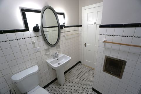 Tiny photo for 6826 N Knox Avenue, Lincolnwood, IL 60712 (MLS # 12507084)