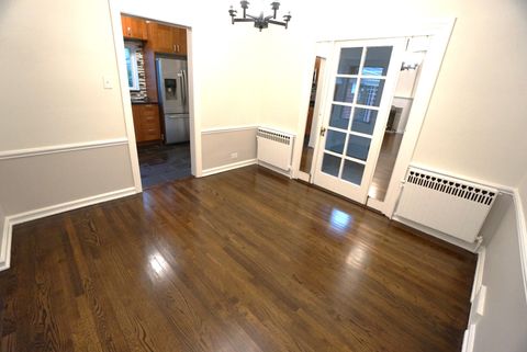 Tiny photo for 6826 N Knox Avenue, Lincolnwood, IL 60712 (MLS # 12507084)