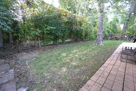 Tiny photo for 6826 N Knox Avenue, Lincolnwood, IL 60712 (MLS # 12507084)