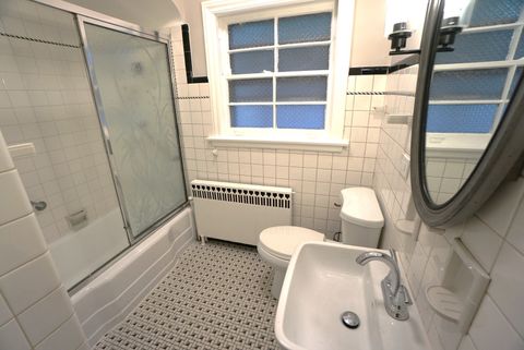 Tiny photo for 6826 N Knox Avenue, Lincolnwood, IL 60712 (MLS # 12507084)