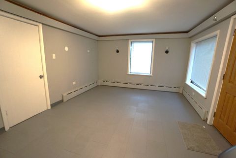 Tiny photo for 6826 N Knox Avenue, Lincolnwood, IL 60712 (MLS # 12507084)