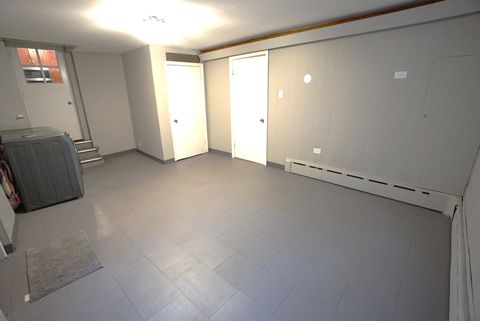 Tiny photo for 6826 N Knox Avenue, Lincolnwood, IL 60712 (MLS # 12507084)