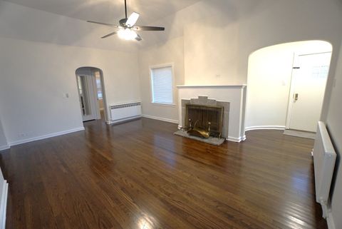 Tiny photo for 6826 N Knox Avenue, Lincolnwood, IL 60712 (MLS # 12507084)