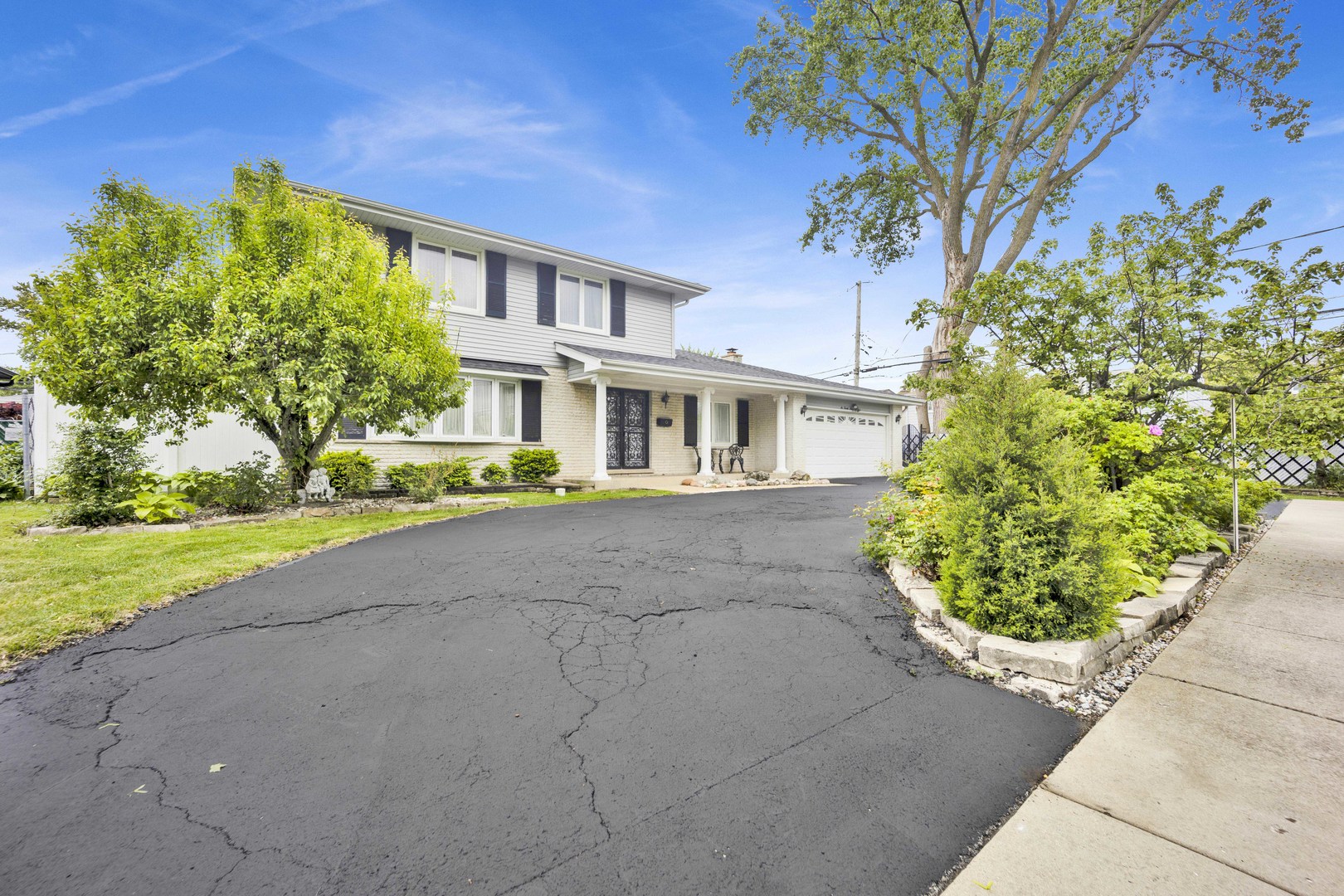 627 Kinkaid Court