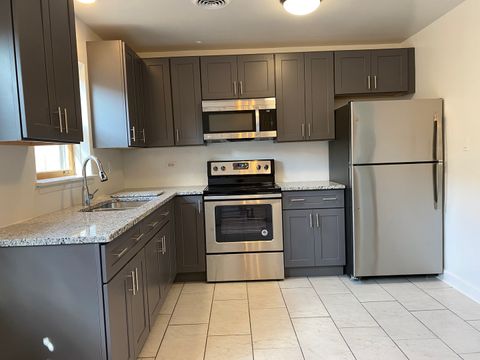 Tiny photo for 2259 S 17th Avenue #2F, North Riverside, IL 60546 (MLS # 12521214)