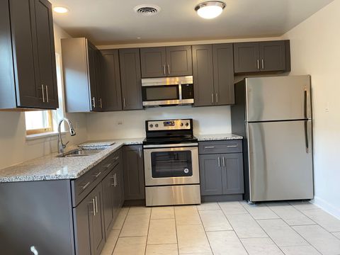 Tiny photo for 2259 S 17th Avenue #2F, North Riverside, IL 60546 (MLS # 12521214)