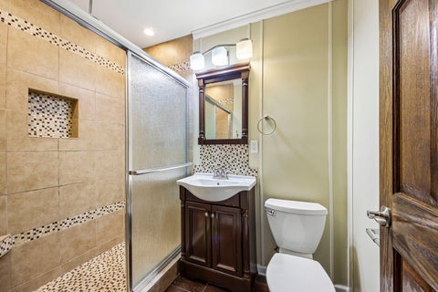 Tiny photo for 8970 N Parkside Avenue #304, Des Plaines, IL 60016 (MLS # 12785901)