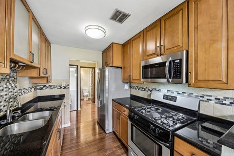 Tiny photo for 8970 N Parkside Avenue #304, Des Plaines, IL 60016 (MLS # 12785901)