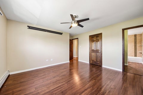 Tiny photo for 8970 N Parkside Avenue #304, Des Plaines, IL 60016 (MLS # 12785901)