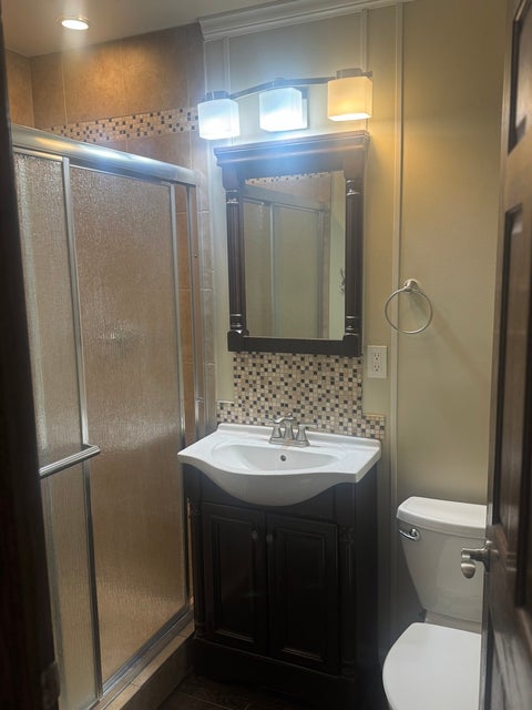 Tiny photo for 8970 N Parkside Avenue #304, Des Plaines, IL 60016 (MLS # 12785901)