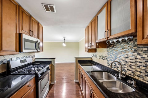 Tiny photo for 8970 N Parkside Avenue #304, Des Plaines, IL 60016 (MLS # 12785901)