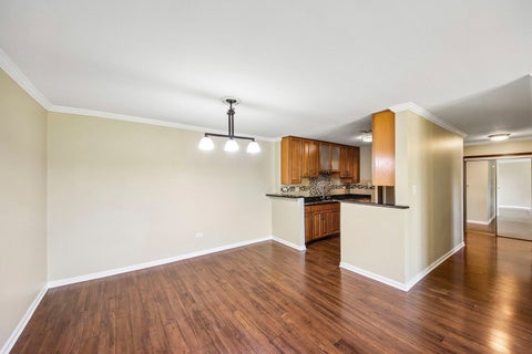 Tiny photo for 8970 N Parkside Avenue #304, Des Plaines, IL 60016 (MLS # 12785901)