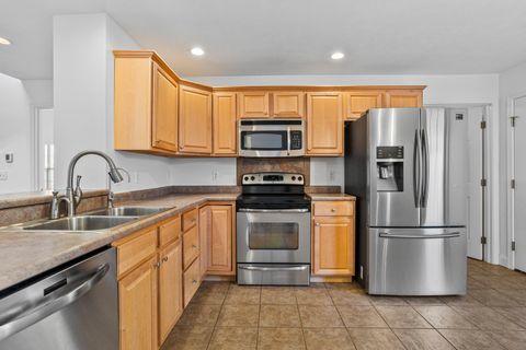 Tiny photo for 2517 PEMBROOK Point, Champaign, IL 61821 (MLS # 12577166)