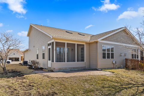 Tiny photo for 2517 PEMBROOK Point, Champaign, IL 61821 (MLS # 12577166)