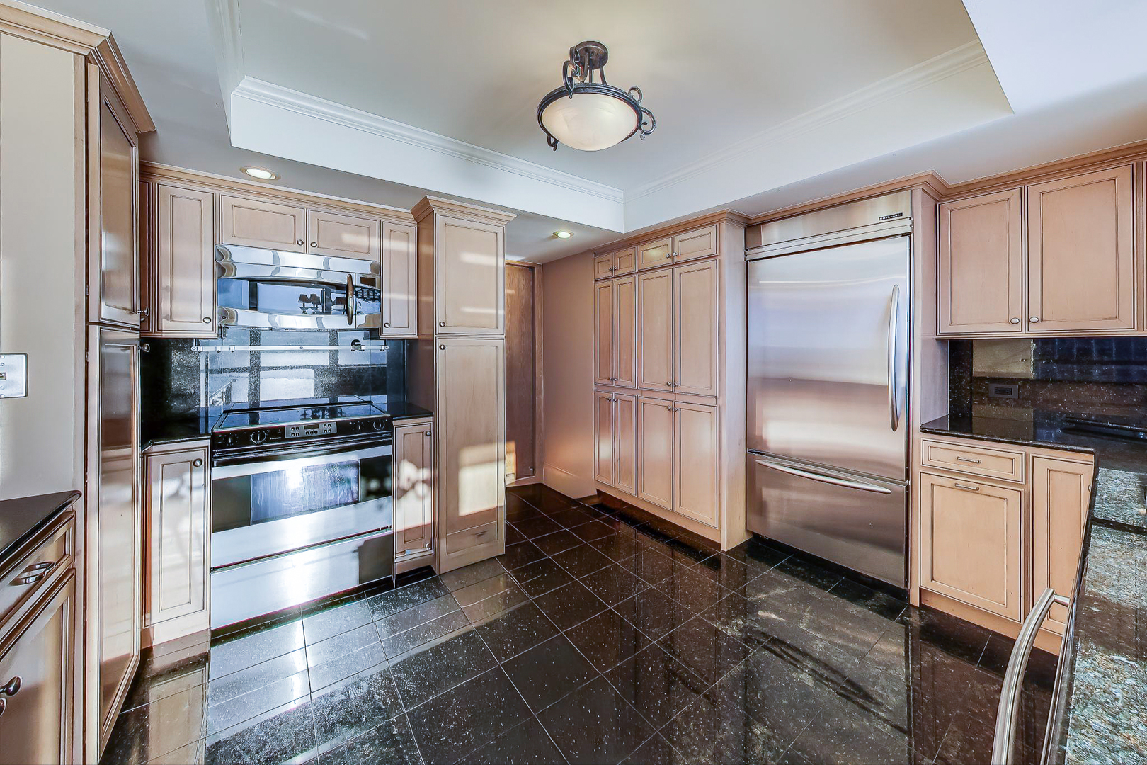 990 N Lake Shore Drive 26A