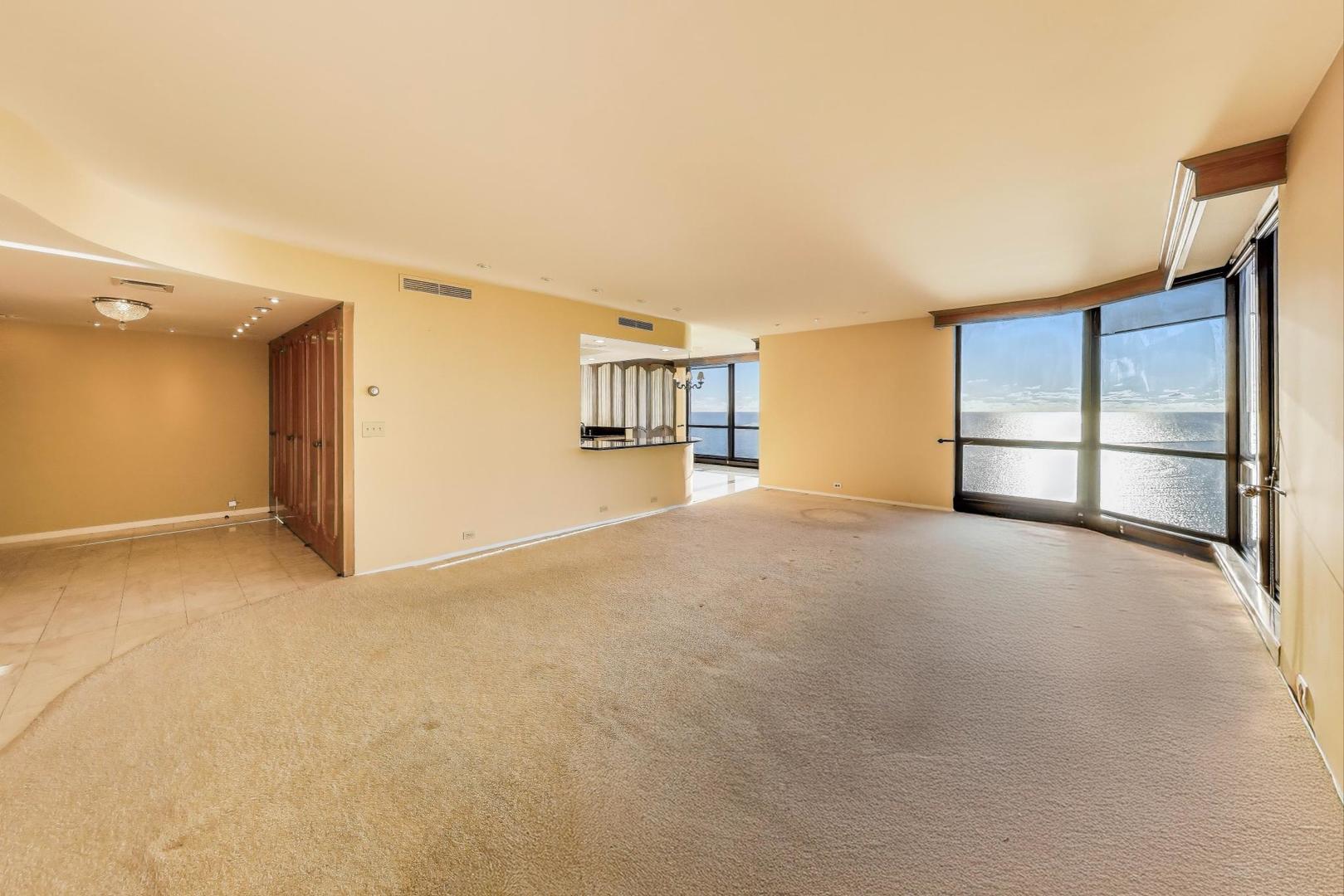 990 N Lake Shore Drive 26A