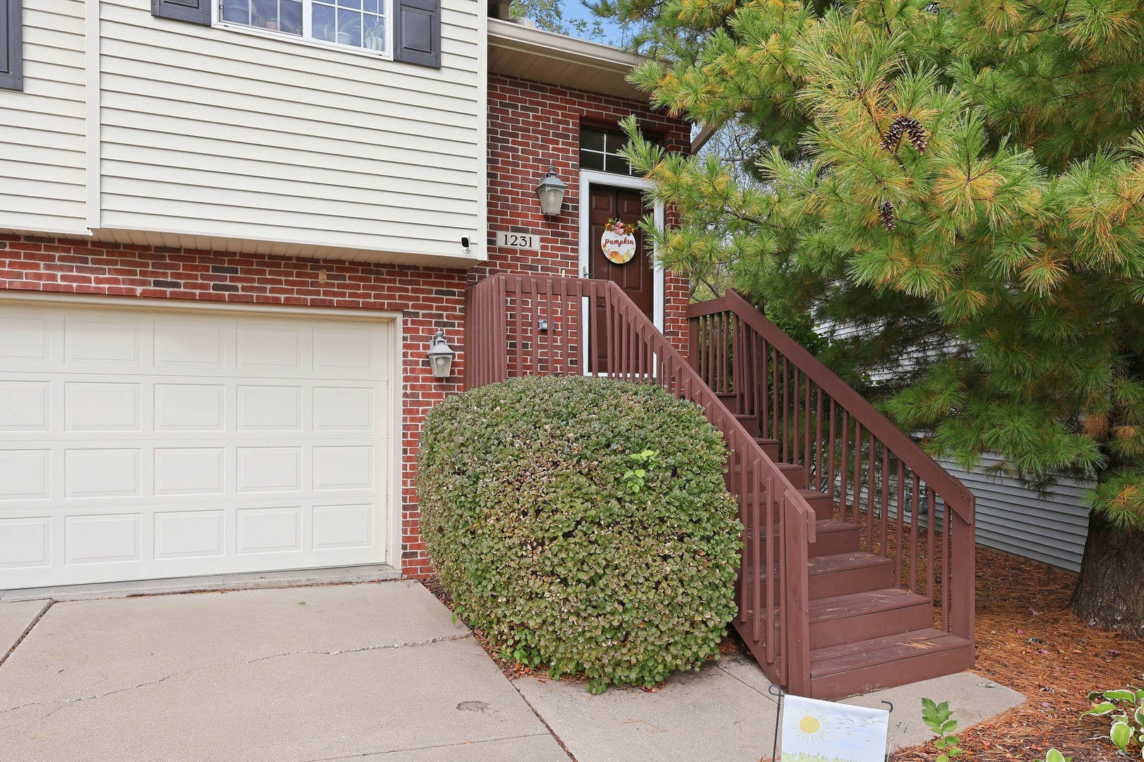 1231 33rd Ave Circle