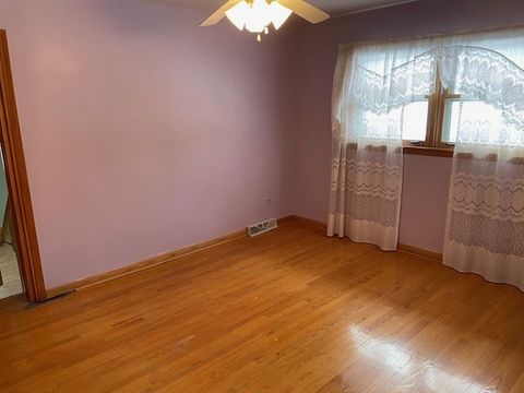 Tiny photo for 525 Bunning Drive, Downers Grove, IL 60516 (MLS # 12540188)