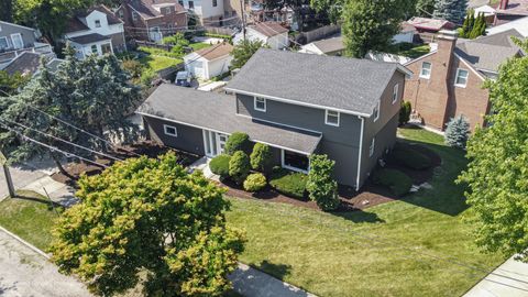 Photo of 8600 E Prairie Road, Skokie, IL 60076 (MLS # 12484639)