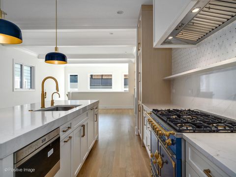 Tiny photo for 4132 N CLAREMONT Avenue, Chicago, IL 60618 (MLS # 12512808)