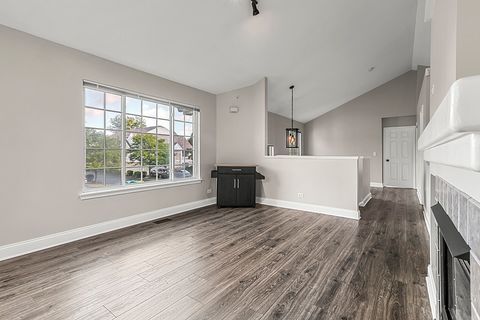 Tiny photo for 161 Lucerne Court, Wheeling, IL 60090 (MLS # 12491165)