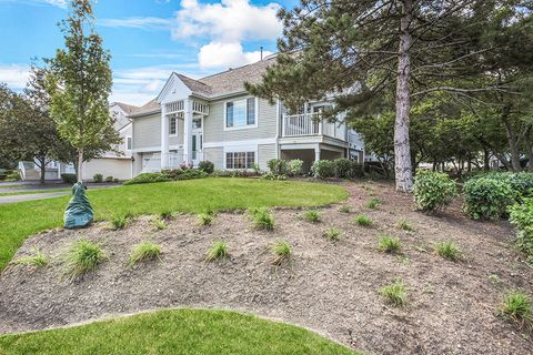 Tiny photo for 161 Lucerne Court, Wheeling, IL 60090 (MLS # 12491165)