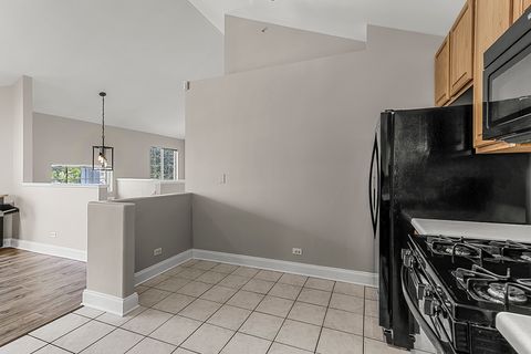 Tiny photo for 161 Lucerne Court, Wheeling, IL 60090 (MLS # 12491165)
