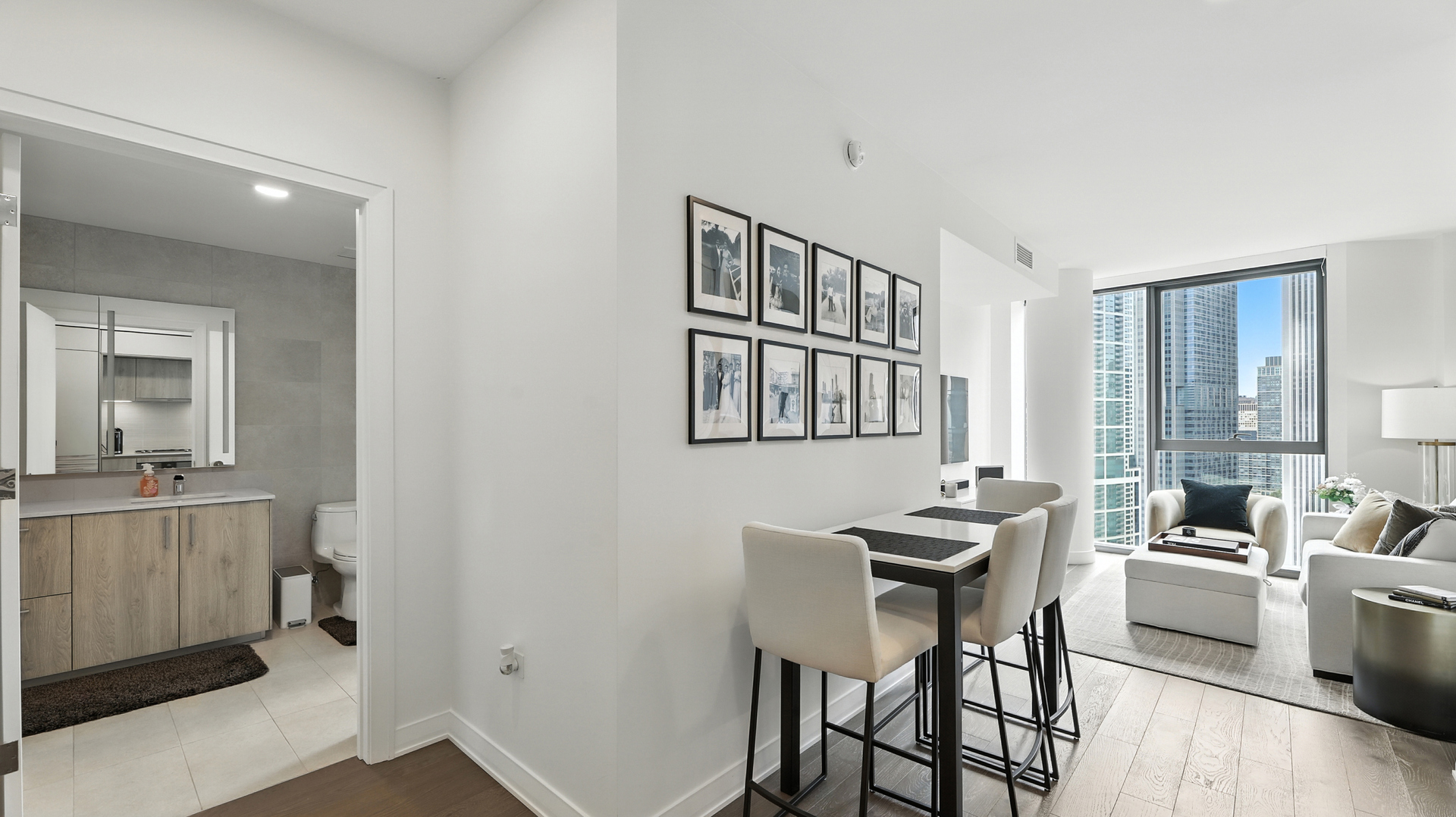 211 N Harbor Drive 3605