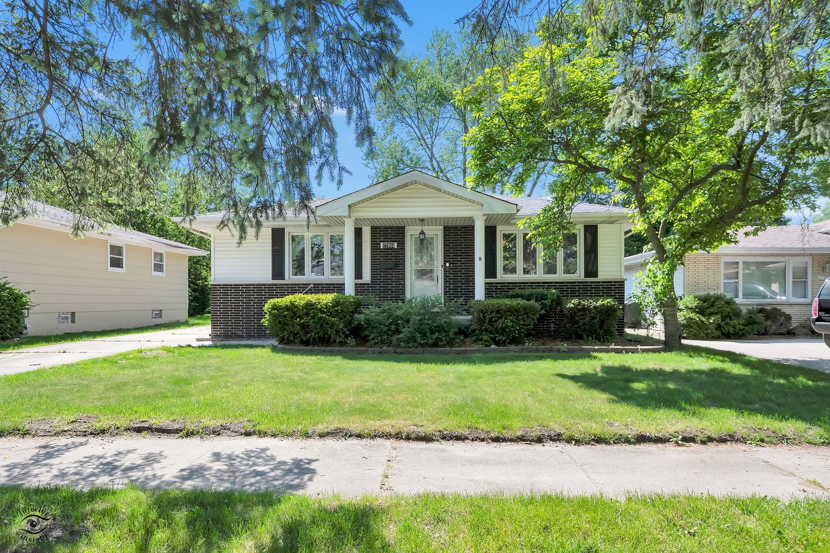 View Lansing, IL 60438 house