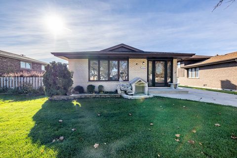 A home in Oak Lawn