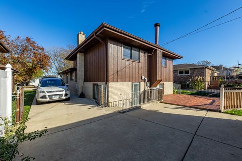 A home in Oak Lawn