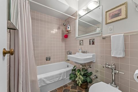 Tiny photo for 2135 Central Street #3W, Evanston, IL 60201 (MLS # 12477681)
