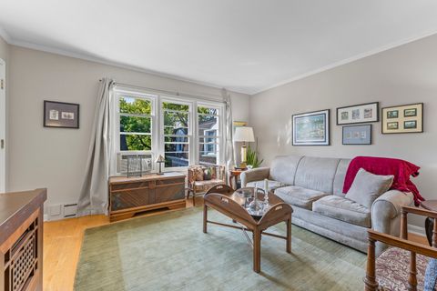 Tiny photo for 2135 Central Street #3W, Evanston, IL 60201 (MLS # 12477681)