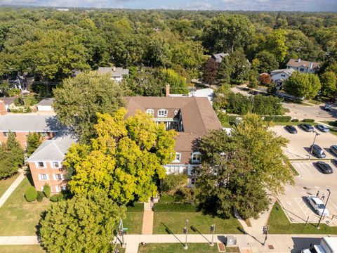 Tiny photo for 2135 Central Street #3W, Evanston, IL 60201 (MLS # 12477681)