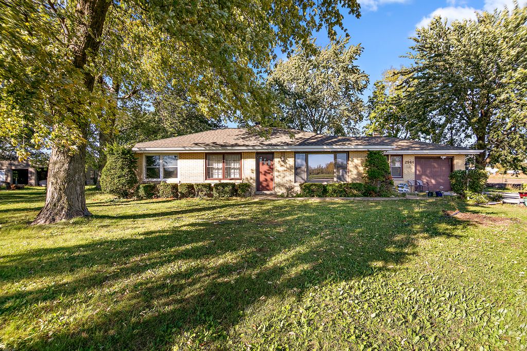 Photo for 2944 Lincoln Highway, Chicago Heights, IL 60411 (MLS # 12500402)