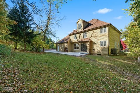 Tiny photo for 97 Crooked Creek Drive, Yorkville, IL 60560 (MLS # 12492296)